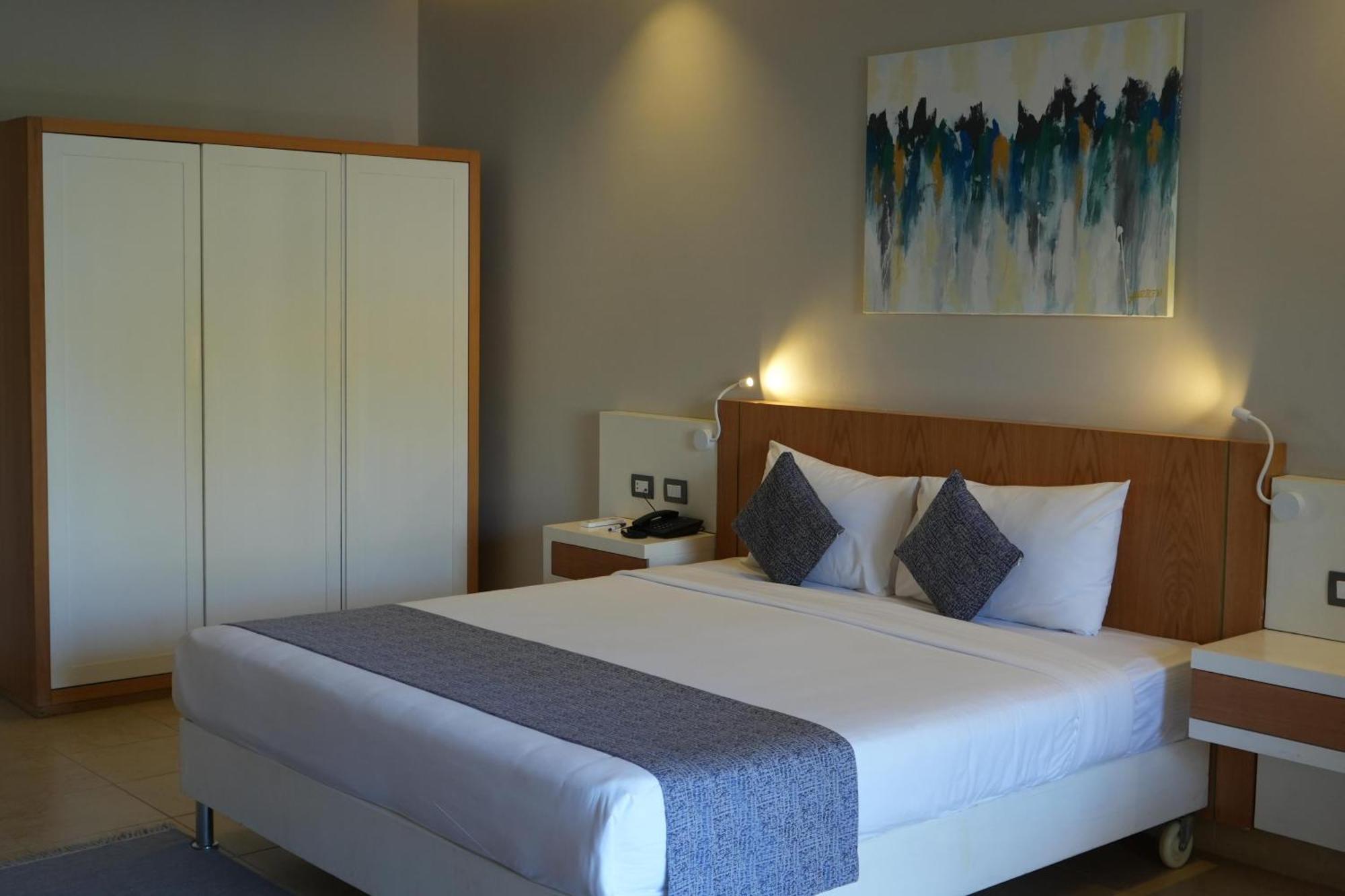 Sataya Resort Marsa Alam Exterior photo A bedroom at the hotel